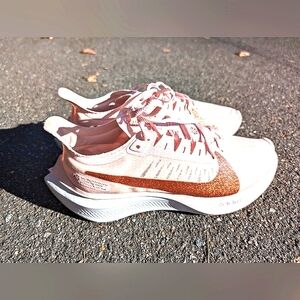 Nike Zoom Gravity Sparkle Running Sneakers (EUC)